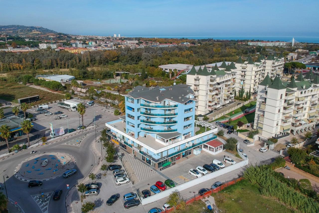 B&B Palazzo Del Toro Montesilvano Marina Eksteriør billede