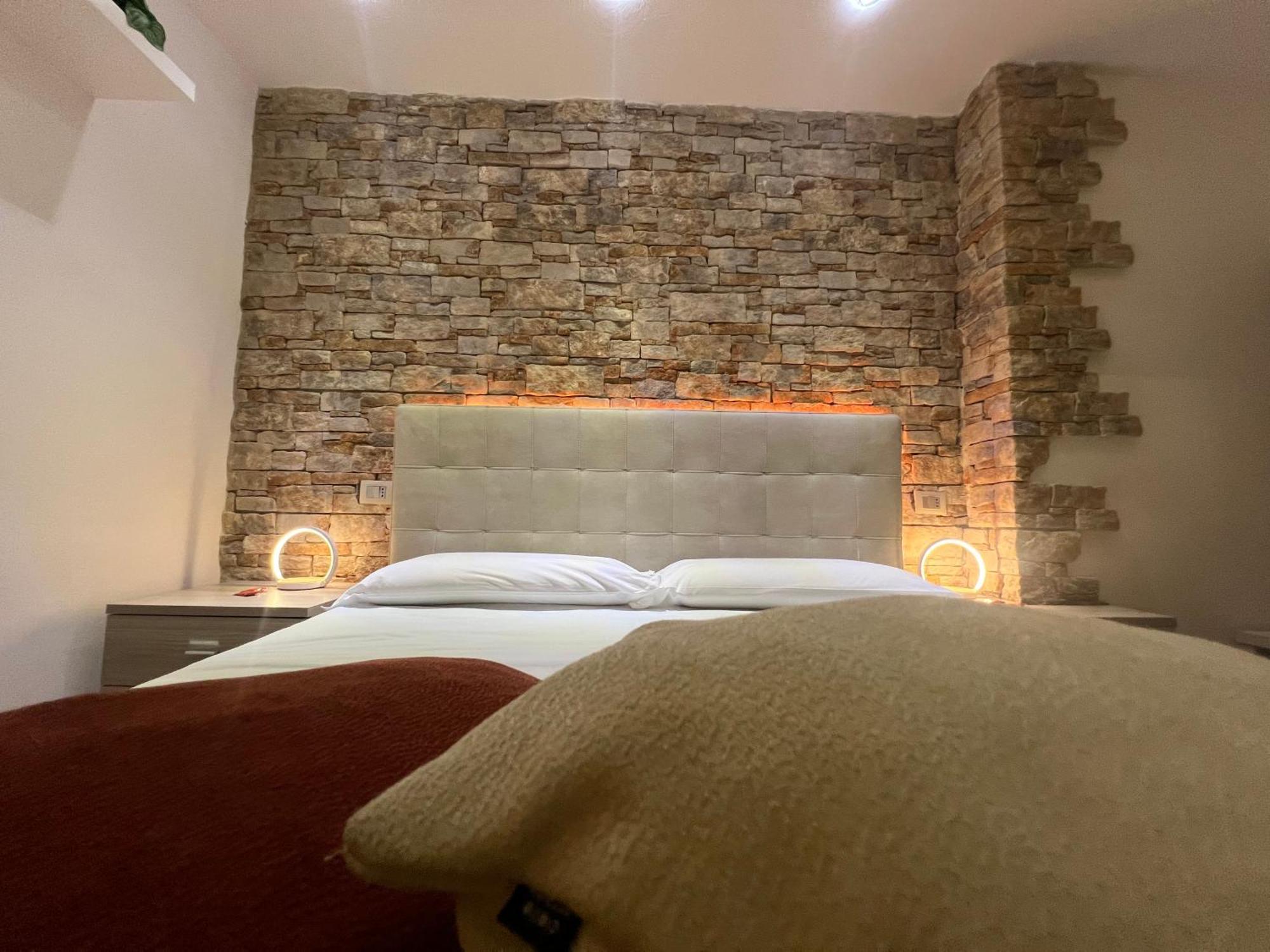 B&B Palazzo Del Toro Montesilvano Marina Eksteriør billede